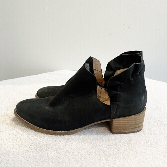 Seychelles Women’s Black Ankle Bootie 8 Renouned Ruffle Short Boot Boho Academia - Picture 6 of 16